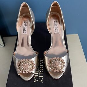 Badgley mischka gem heels Size 7